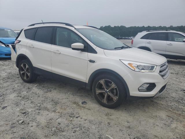 1FMCU0HD5JUB19791 - 2018 FORD ESCAPE SEL WHITE photo 4