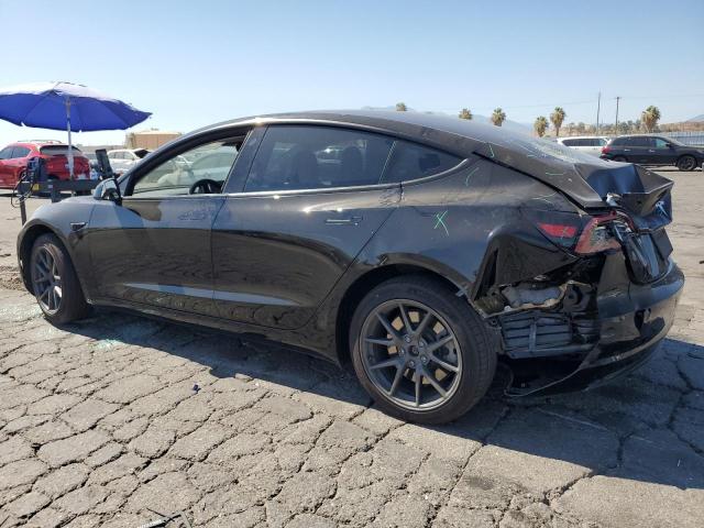 5YJ3E1EA9NF362021 - 2022 TESLA MODEL 3 BLACK photo 2