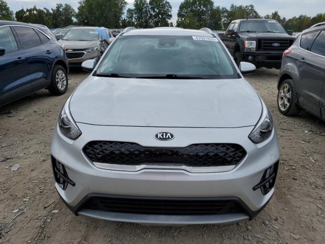 KNDCB3LC7L5419615 - 2020 KIA NIRO LX SILVER photo 5