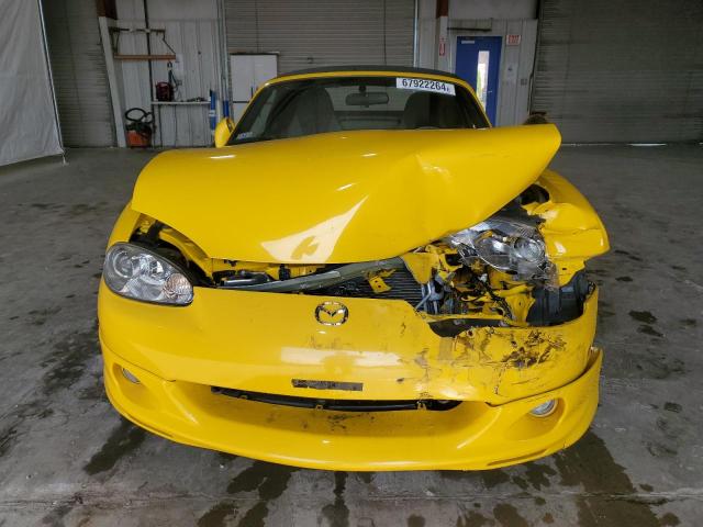 JM1NB353120223395 - 2002 MAZDA MX-5 MIATA BASE YELLOW photo 5