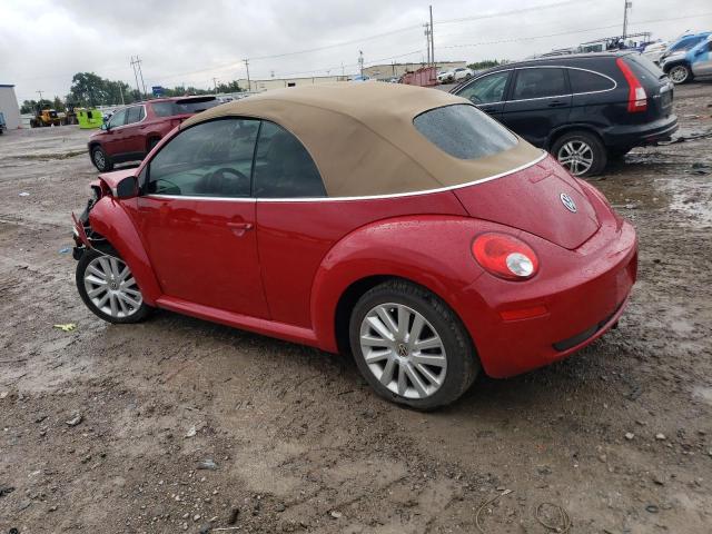 3VWRF31Y18M407262 - 2008 VOLKSWAGEN NEW BEETLE CONVERTIBLE SE RED photo 2