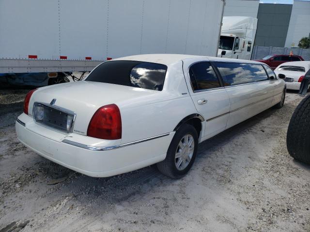 1L1FM88WX5Y633990 - 2005 LINCOLN TOWN CAR EXECUTIVE WHITE photo 3
