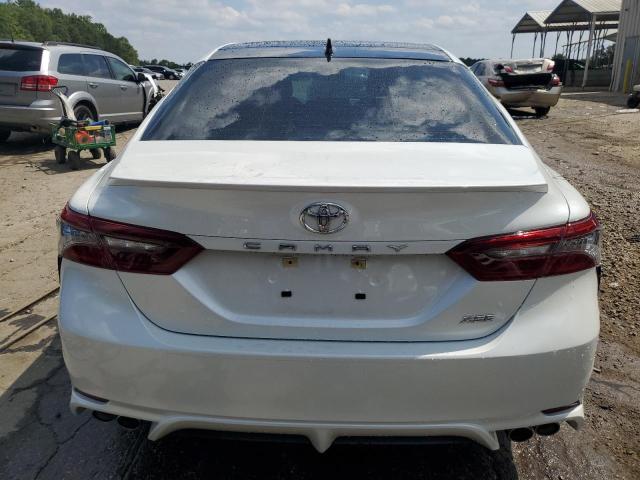 4T1K61AK5NU023119 - 2022 TOYOTA CAMRY XSE WHITE photo 6