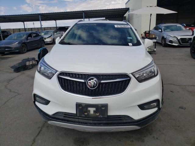 KL4CJ2SM1JB687866 - 2018 BUICK ENCORE SPORT TOURING WHITE photo 5