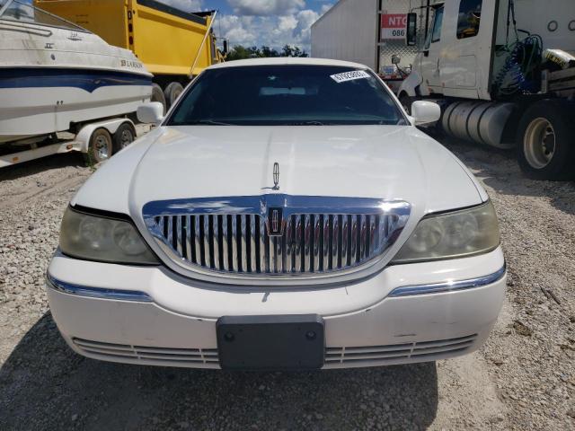 1L1FM88W76Y633009 - 2006 LINCOLN TOWN CAR EXECUTIVE 白色 照片 5
