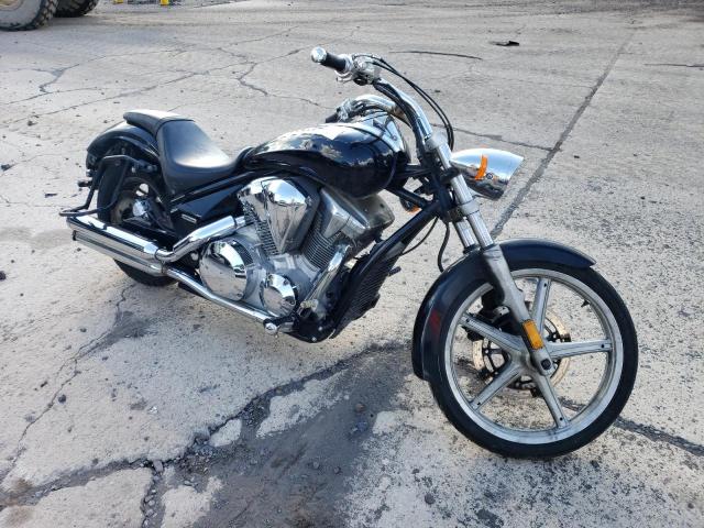 JH2SC6703AK000130 - 2010 HONDA VT1300 CS შავი ფოტო 1