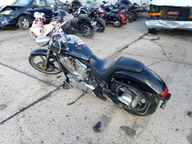 JH2SC6703AK000130 - 2010 HONDA VT1300 CS შავი ფოტო 3