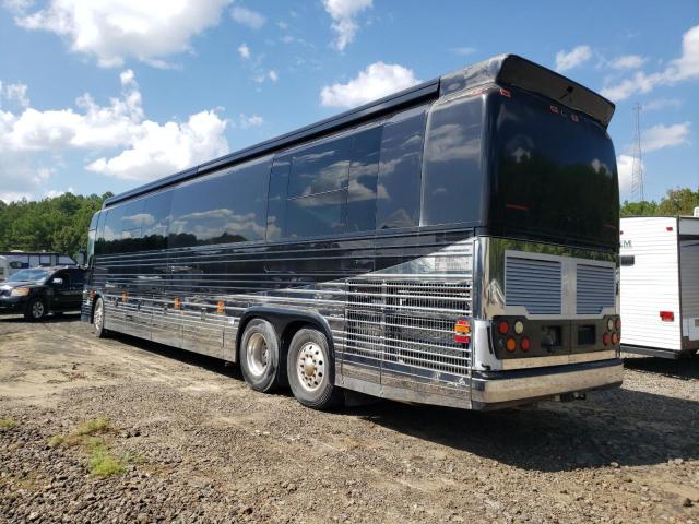 2PCW3349351028737 - 2005 PREVOST BUS BLACK photo 3