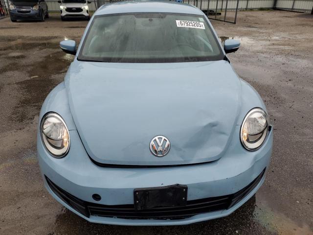 3VWJX7AT0EM632760 - 2014 VOLKSWAGEN BEETLE 蓝色 照片 5