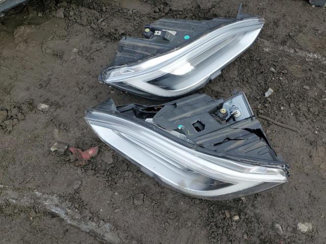 5YJSA1E28JF291579 - 2018 TESLA MODEL S أحمر صورة 12