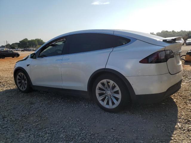 5YJXCAE29LF218059 - 2020 TESLA MODEL X WHITE photo 2