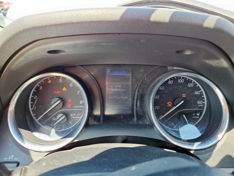 4T1B11HK3KU811767 - 2019 TOYOTA CAMRY L WHITE photo 9