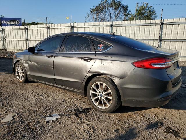 3FA6P0HD8HR176101 - 2017 FORD FUSION SE GRAY photo 2