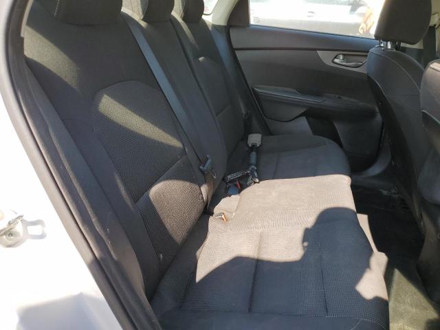 3KPF24AD6KE118576 - 2019 KIA FORTE FE SILVER photo 10