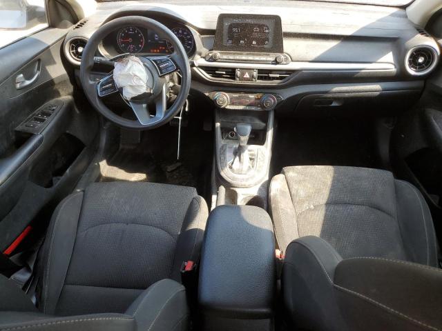 3KPF24AD6KE118576 - 2019 KIA FORTE FE SILVER photo 8