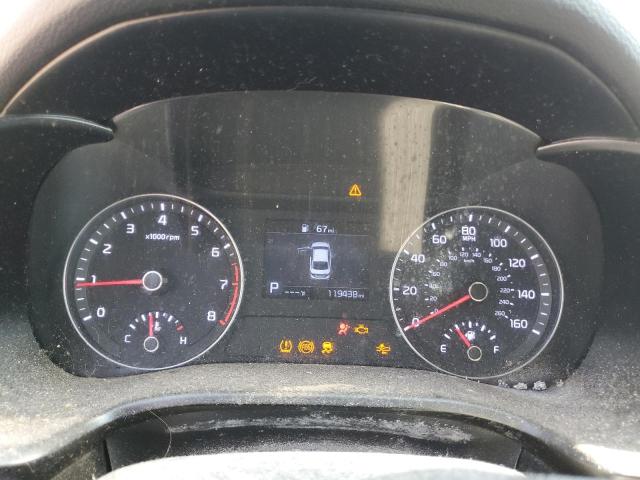 3KPF24AD6KE118576 - 2019 KIA FORTE FE SILVER photo 9