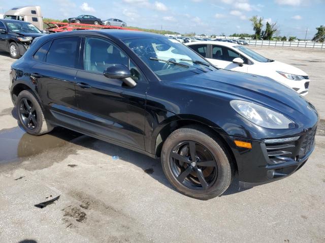 WP1AA2A52JLB17889 - 2018 PORSCHE MACAN BLACK photo 4