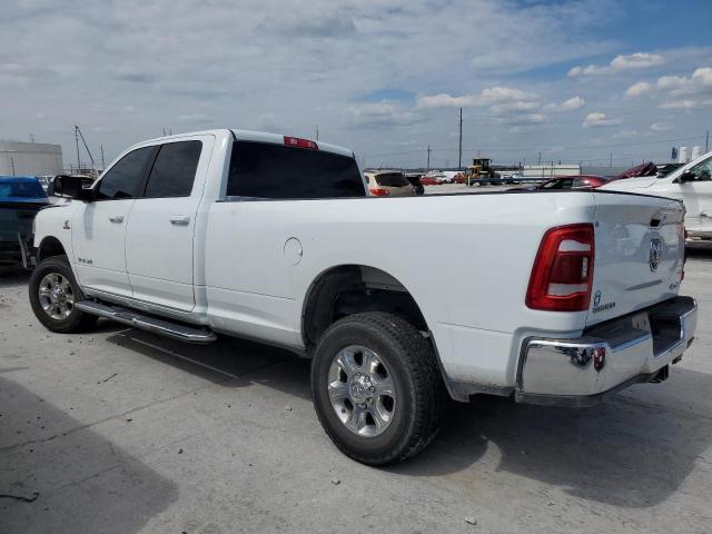 3C6UR5JL4NG271571 - 2022 RAM 2500 BIG HORN/LONE STAR WHITE photo 2