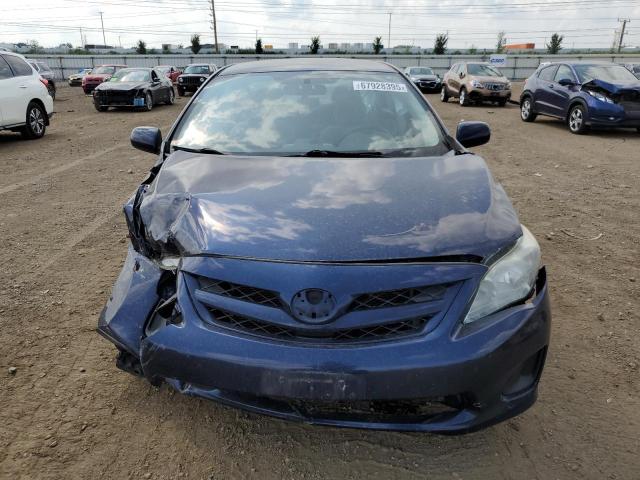 5YFBU4EE1CP060291 - 2012 TOYOTA COROLLA BASE Bleu photo 5