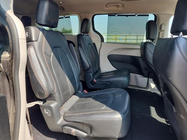 2C4RC1BG6LR113637 - 2020 CHRYSLER PACIFICA TOURING L GRAY photo 11