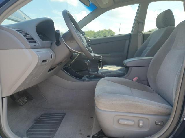 4T1BF32K04U066100 - 2004 TOYOTA CAMRY LE BLUE photo 7