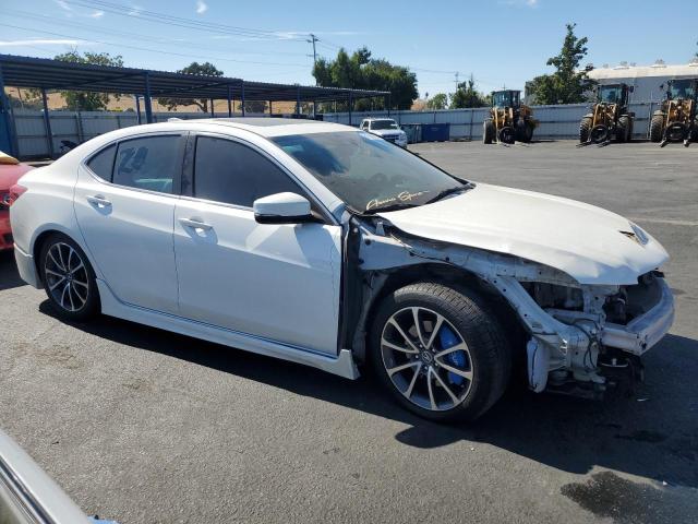 19UUB2F5XFA023381 - 2015 ACURA TLX TECH WHITE photo 4