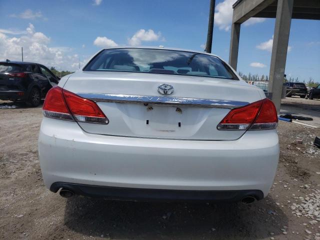 4T1BK3DBXBU372940 - 2011 TOYOTA AVALON BASE WHITE photo 6