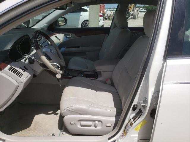 4T1BK3DBXBU372940 - 2011 TOYOTA AVALON BASE WHITE photo 7