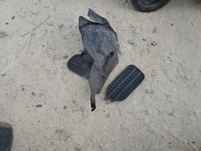 KL1TD56618B097162 - 2008 CHEVROLET AVEO BASE SILVER photo 12