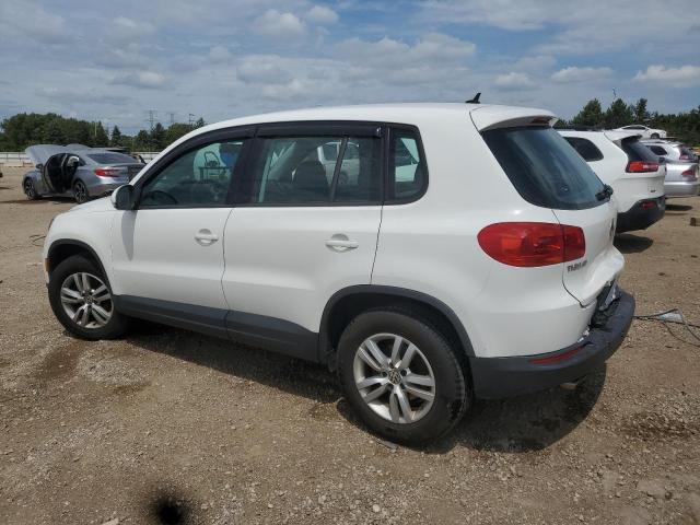 WVGAV7AX4CW523609 - 2012 VOLKSWAGEN TIGUAN S 白色 照片 2