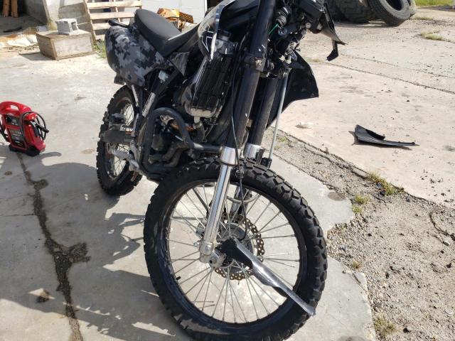 JKALXMS14KDA32139 - 2019 KAWASAKI KLX250 S TWO TONE photo 9