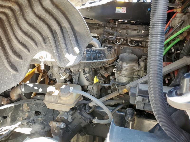 3AKJGLD58FSFN3445 - 2015 FREIGHTLINER CASCADIA 1 RED photo 7