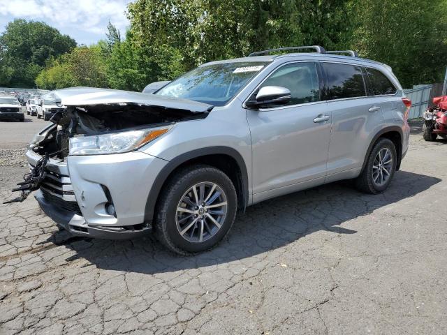 2017 TOYOTA HIGHLANDER SE, 
