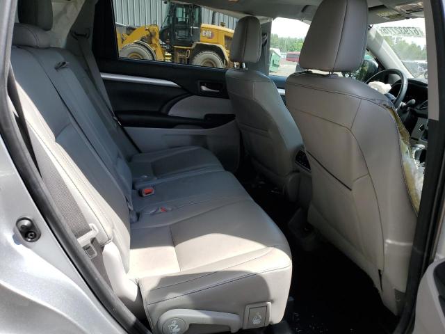 5TDJZRFH5HS521333 - 2017 TOYOTA HIGHLANDER SE ვერცხლისფერი ფოტო 11