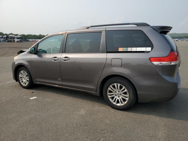 5TDYK3DC5DS400206 - 2013 TOYOTA SIENNA XLE GRAY photo 2