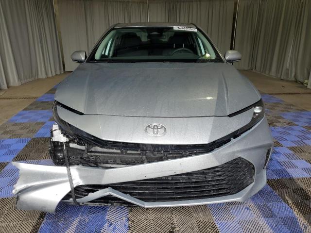 4T1DAACK7SU507194 - 2025 TOYOTA CAMRY XSE 银色 照片 5