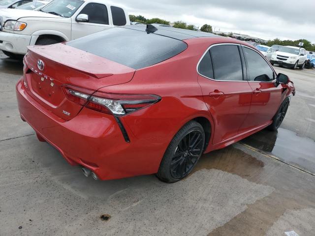 4T1K61AK1NU071765 - 2022 TOYOTA CAMRY XSE Rojo foto 3