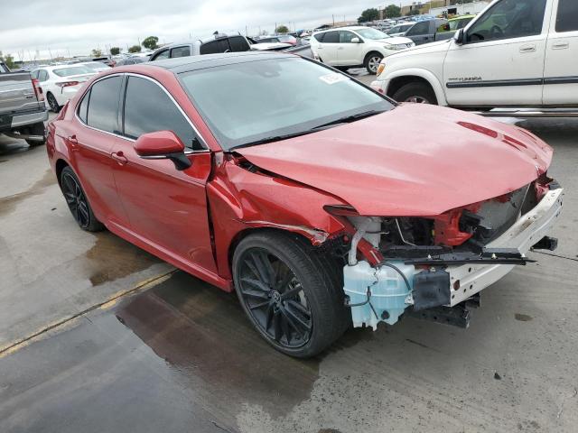 4T1K61AK1NU071765 - 2022 TOYOTA CAMRY XSE Rojo foto 4