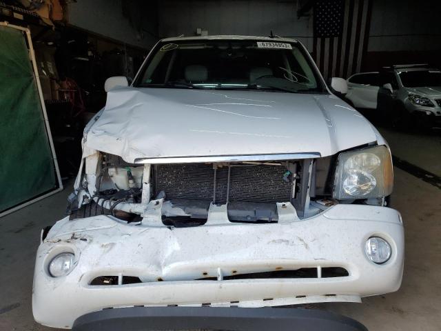 1GKDT43S292103049 - 2009 GMC ENVOY SLT WHITE photo 5