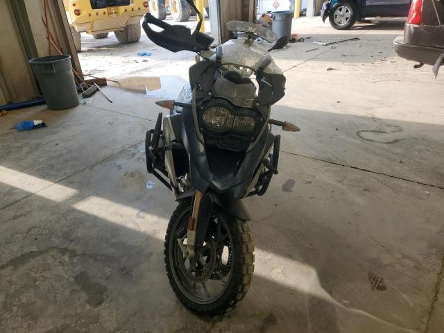 WB10A1105DZ183203 - 2013 BMW R1200 GS TWO TONE photo 2