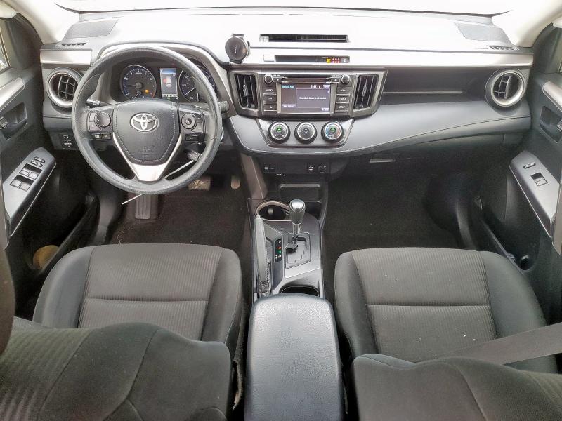 JTMZFREV3JJ177961 - 2018 TOYOTA RAV4 LE Сірий фото 8