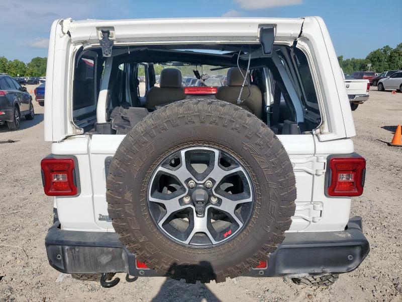 1C4HJXEN3JW226092 - 2018 JEEP WRANGLER U SAHARA Biały zdjęcie 6