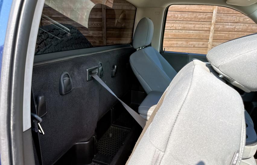 3C6JR6AT0DG586603 - 2013 RAM 1500 ST BLUE photo 6