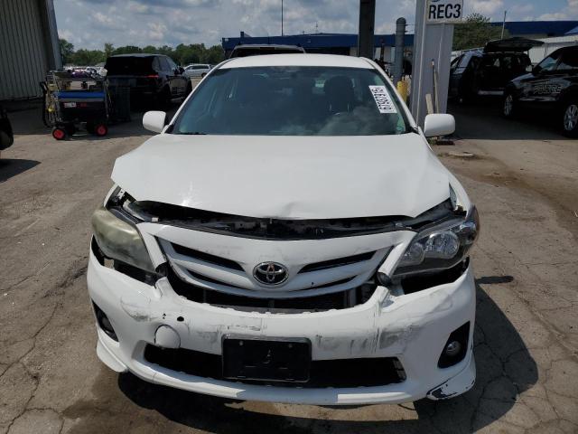 2T1BU4EE8DC039391 - 2013 TOYOTA COROLLA BASE 白色 照片 5
