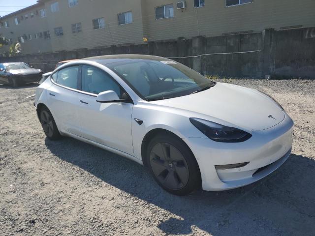 5YJ3E1EA5NF104434 - 2022 TESLA MODEL 3 WHITE photo 4