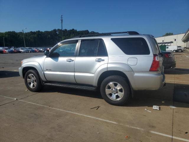 JTEBU14R170105809 - 2007 TOYOTA 4RUNNER SR5 银色 照片 2