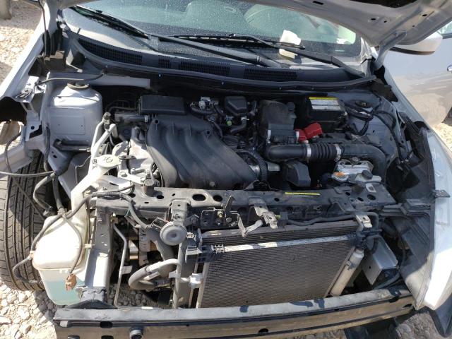 3N1CN7APXJK435575 - 2018 NISSAN VERSA S SILVER photo 11