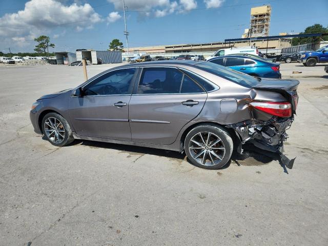 4T1BF1FK4FU940711 - 2015 TOYOTA CAMRY LE GRAY photo 2