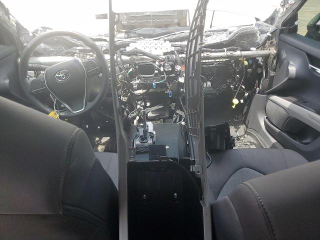 4T1C31AKXNU587183 - 2022 TOYOTA CAMRY LE SILVER photo 8