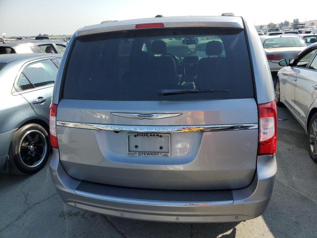 2C4RC1CG3DR806536 - 2013 CHRYSLER TOWN & COU TOURING L GRAY photo 6